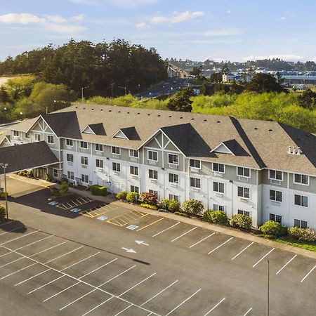 La Quinta By Wyndham Newport Hotel Kültér fotó