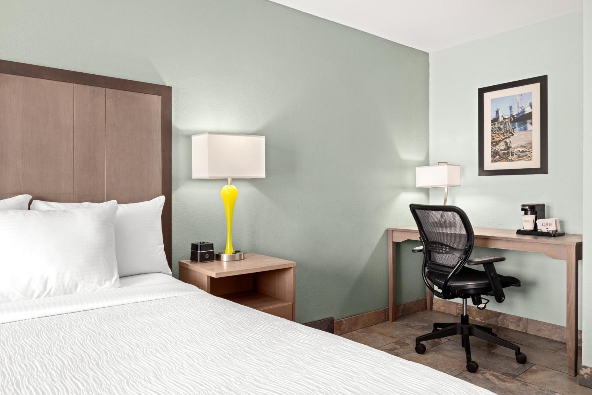 La Quinta By Wyndham Newport Hotel Kültér fotó