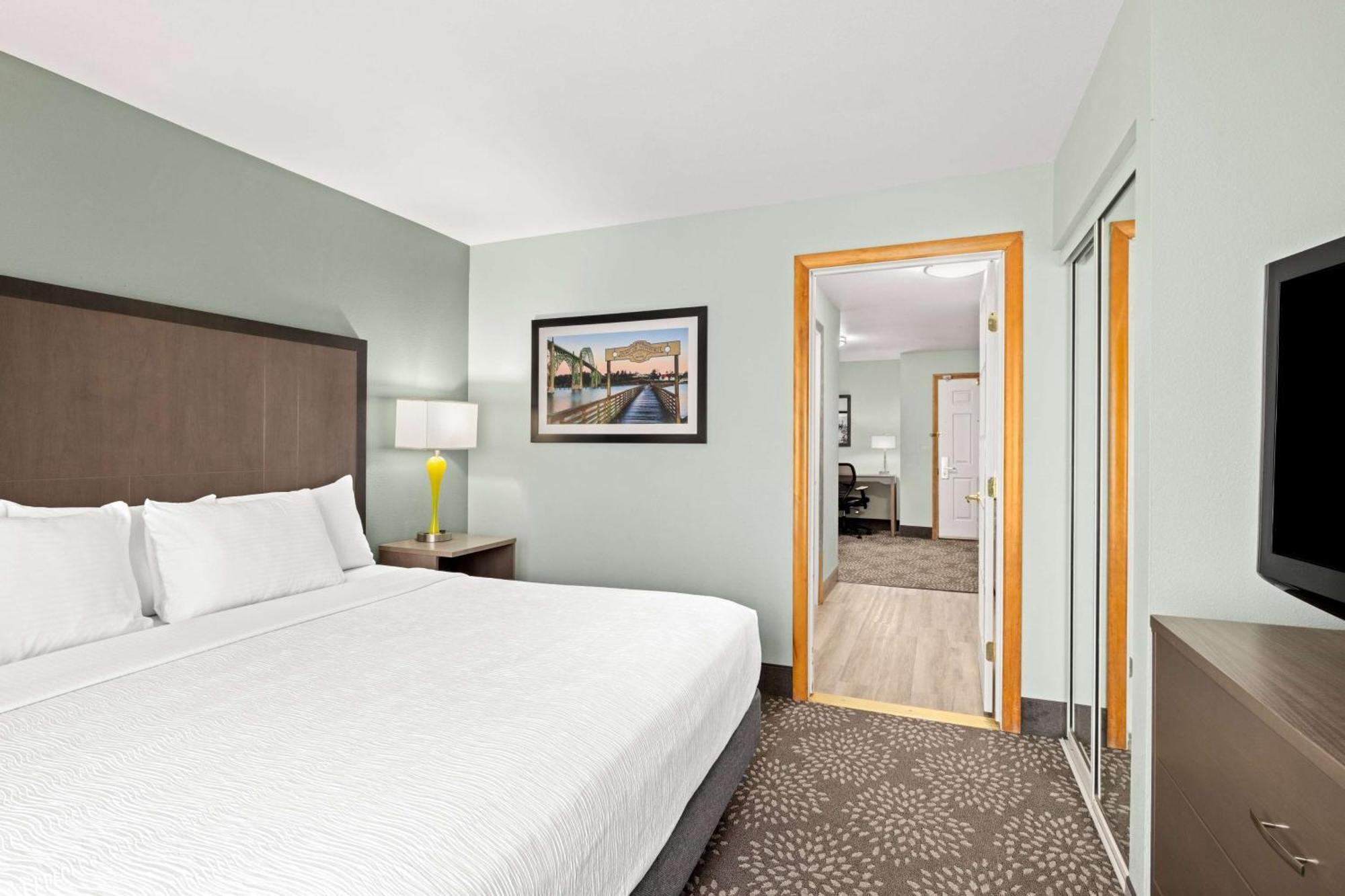 La Quinta By Wyndham Newport Hotel Kültér fotó