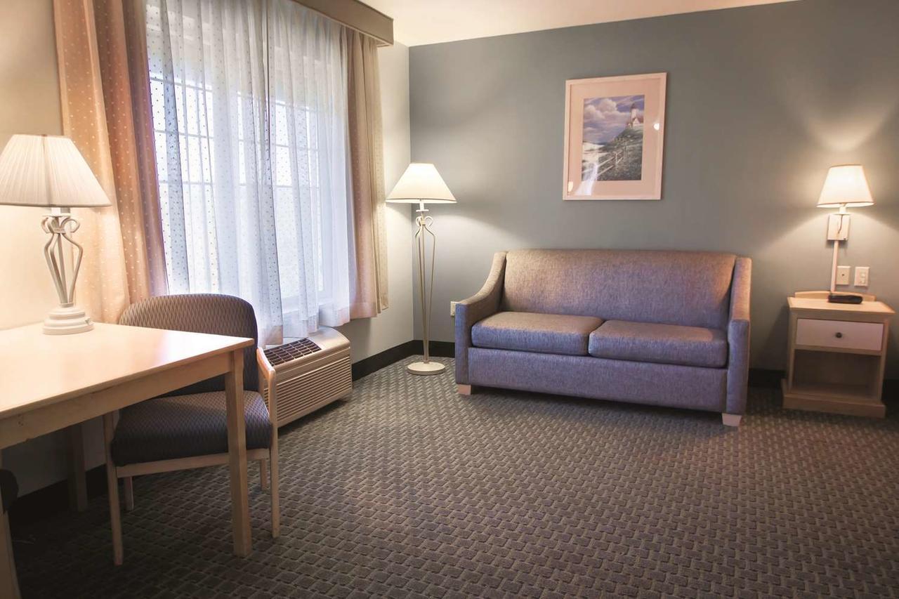 La Quinta By Wyndham Newport Hotel Kültér fotó
